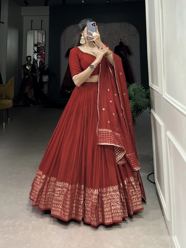 Resplendent Pure Chanderi Silk Zari Weaving Worked Lehenga Choli - Ethnicwish
