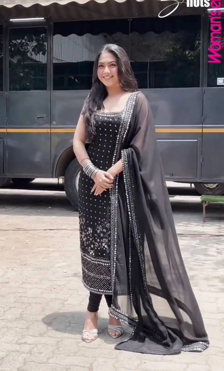 Black Straight Suit Set With Embroidered Elegance With Mirror Work